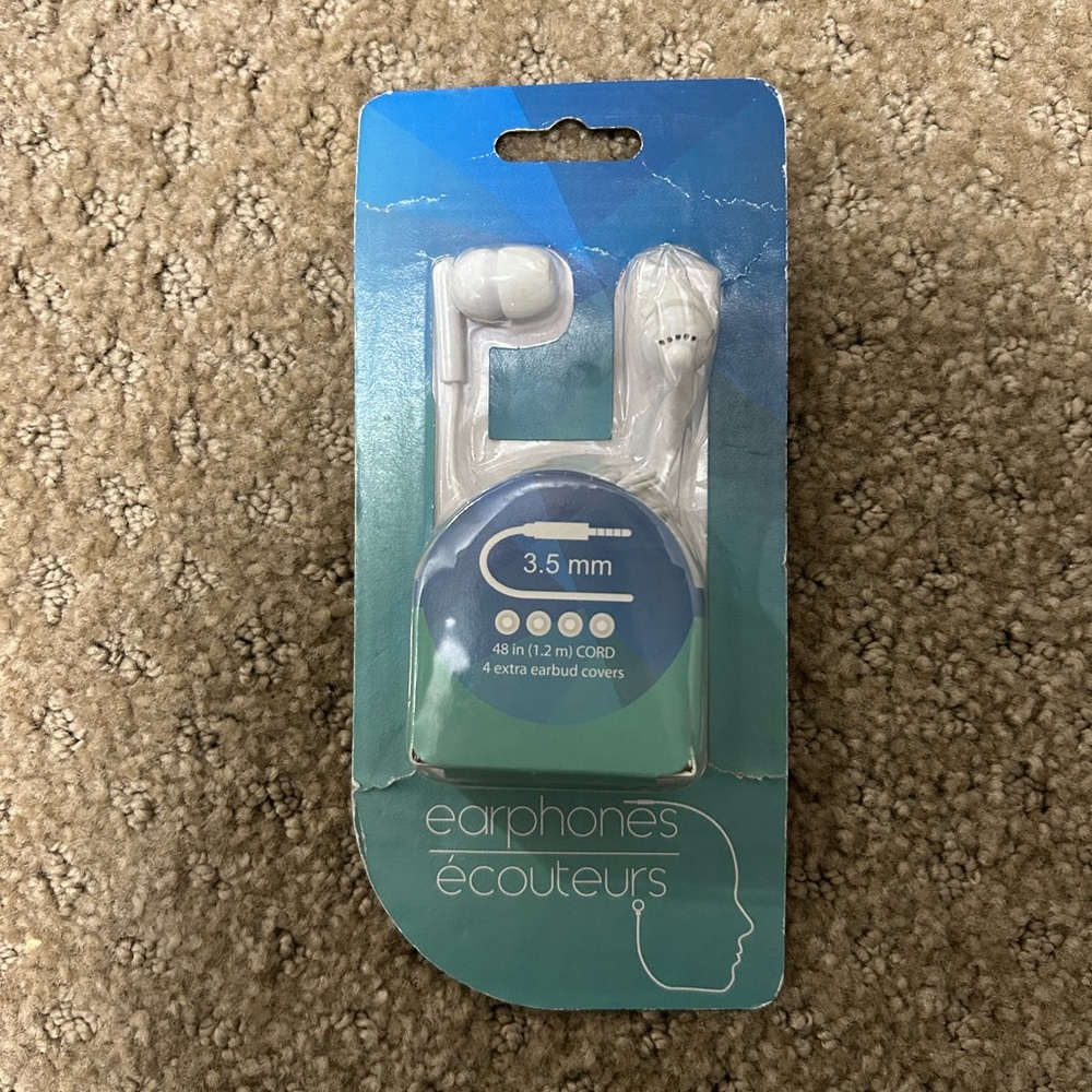 Greenbrier International 3.5mm White Earphones-New In Packaging